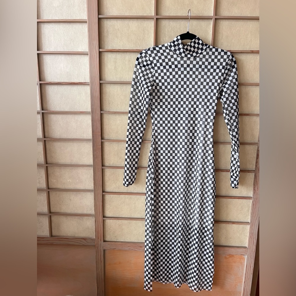 baum und pferdgarten checkered turtleneck dress